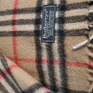 Burberry's cashmere scarf